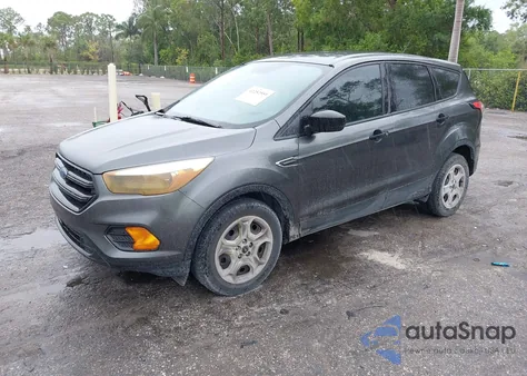 2017 Ford Escape S z USA, uszkodzony, nr VIN 1FMCU0F73HUC73083